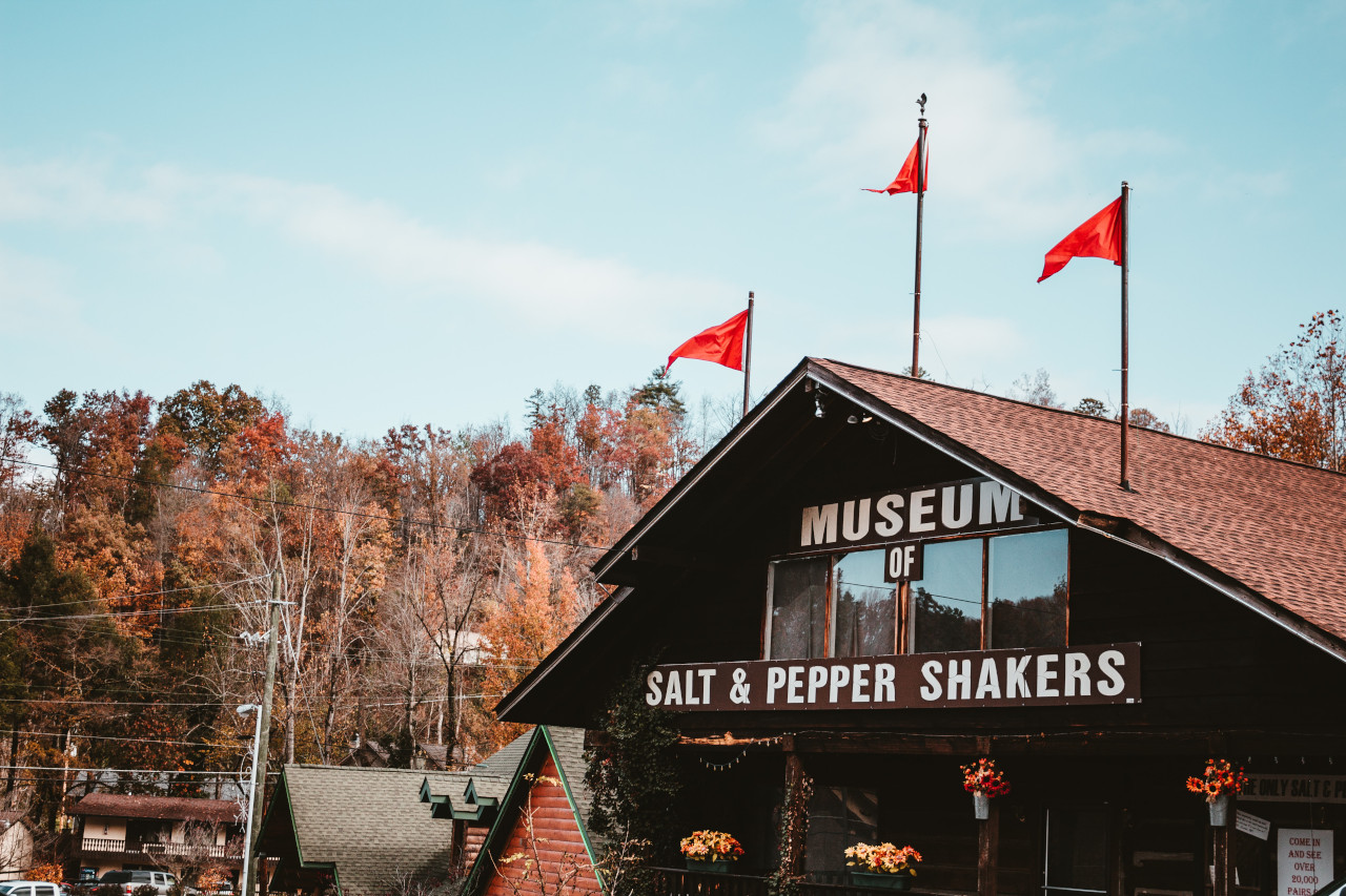 Außenfassade des Salt & Pepper Shaker Museum in Gatlinburg