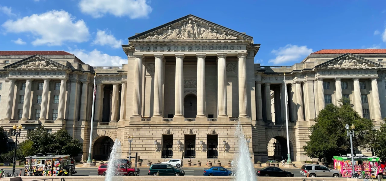 Die Außenfassade des Smithsonian National Museum of American History